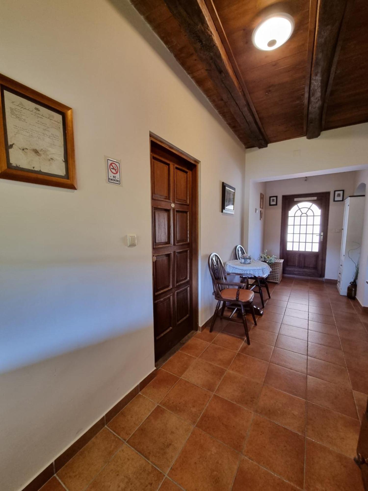 Taverna 1860 Rooms & Apartments Donja Zelina Buitenkant foto